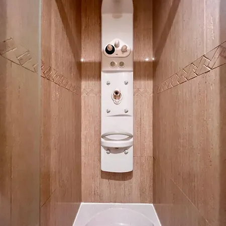 29 Floor. Apartman *